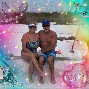 Meet your Posher, Roxanne